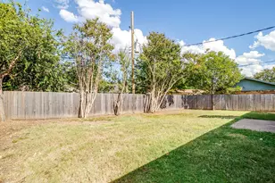232 Linda Dr, Burleson, TX 76028 - Photo 17