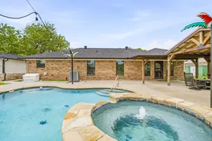 3702 Lake Vista Ct, Granbury, TX 76049 - Photo 29