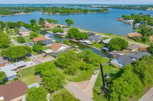 3702 Lake Vista Ct, Granbury, TX 76049 - Photo 31
