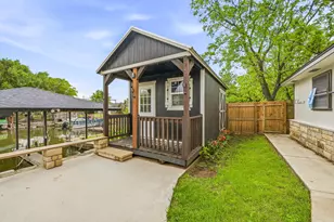 3702 Lake Vista Ct, Granbury, TX 76049 - Photo 25
