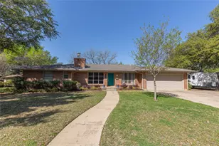 4713 Holiday Ln W, North Richland Hills, TX 76180 - Photo 19