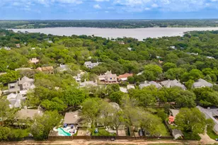 7310 Dominique Dr, Dallas, TX 75214 - Photo 37