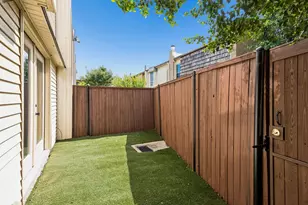 2702 Douglas Ave, Dallas, TX 75219 - Photo 21