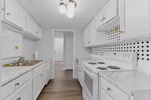 8560 Park Ln, Dallas, TX 75231 - Photo 11