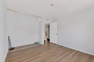 8560 Park Ln, Dallas, TX 75231 - Photo 19