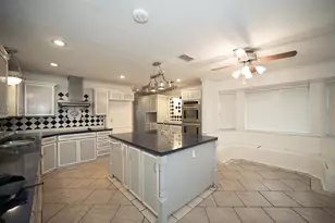 515 Crestwood Dr, Eastland, TX 76448 - Photo 3