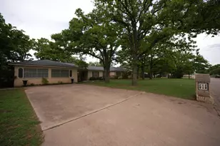 515 Crestwood Dr, Eastland, TX 76448 - Photo 25