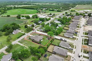 603 E Saunders St, Trenton, TX 75490 - Photo 31