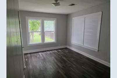 2523 Sanger Avenue, Waco, TX 76707 - Photo 9