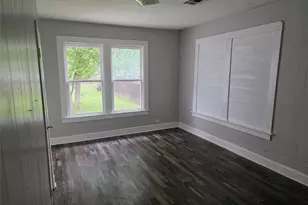 2523 Sanger Ave, Waco, TX 76707 - Photo 9