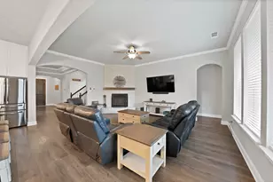1905 Silver Falls Dr, Burleson, TX 76028 - Photo 11