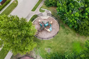 13696 Thornton Dr, Frisco, TX 75035 - Photo 37