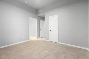 13696 Thornton Dr, Frisco, TX 75035 - Photo 29