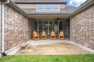 13696 Thornton Dr, Frisco, TX 75035 - Photo 31