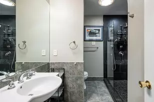 10107 Cromwell Dr, Dallas, TX 75229 - Photo 25