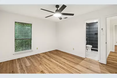 2101 Mistletoe Avenue, Fort Worth, TX 76110 - Photo 15