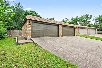 2101 Mistletoe Avenue, Fort Worth, TX 76110 - Photo 23