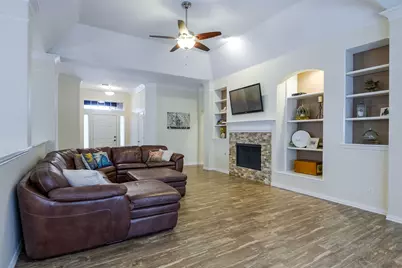 6507 Fannin Farm Way, Arlington, TX 76001 - Photo 3