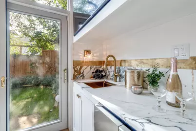 3503 Dickason Avenue #B, Dallas, TX 75219 - Photo 9