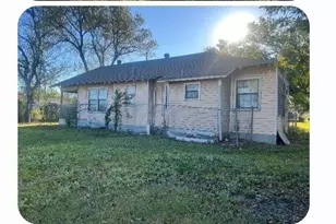 403 E Broad St, Forney, TX 75126 - Photo 3
