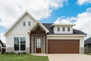 109 Vaughn Meadows Dr, Tom Bean, TX 75491 - Photo 1