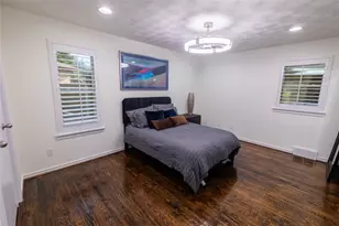 10872 Caprock Cir, Dallas, TX 75218 - Photo 19