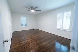 10872 Caprock Cir, Dallas, TX 75218 - Photo 17