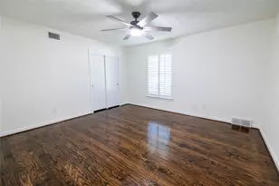 10872 Caprock Cir, Dallas, TX 75218 - Photo 19