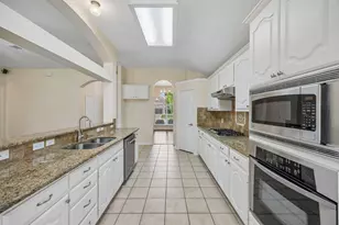 15873 Bull Run Dr, Frisco, TX 75035 - Photo 13