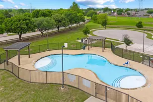 9201 Acre Meadows Ln, Arlington, TX 76002 - Photo 35