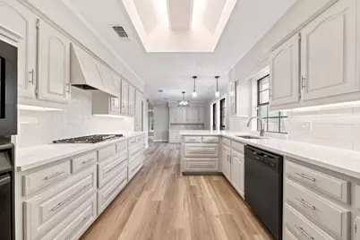 306 Westpark Drive N, McKinney, TX 75071 - Photo 11