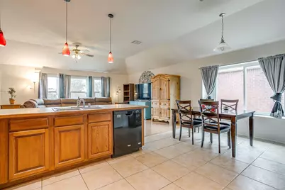 620 Horn Street, Crowley, TX 76036 - Photo 23