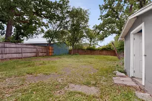 1210 Grant St, Dallas, TX 75203 - Photo 27