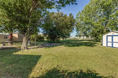 131 Squires Court, Ferris, TX 75125 - Photo 23