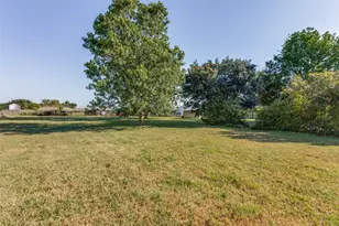 131 Squires Ct, Ferris, TX 75125 - Photo 25