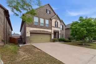 2461 Kingsgate Dr, Little Elm, TX 75068 - Photo 3