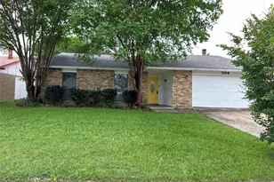 304 Long Canyon Dr, Mesquite, TX 75150 - Photo 1