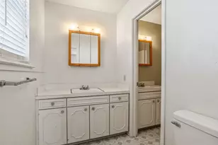 724 E Mustang St, Crowley, TX 76036 - Photo 11