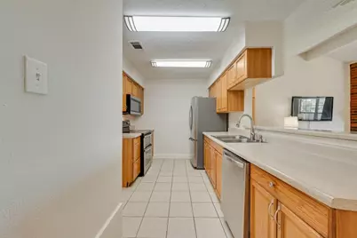 905 Pepperidge Court, Lancaster, TX 75134 - Photo 5