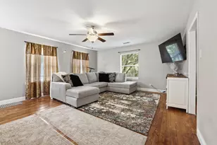 312 E Saunders St, Trenton, TX 75490 - Photo 5