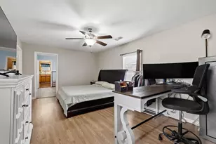 312 E Saunders St, Trenton, TX 75490 - Photo 11