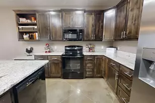 3904 Laramie Trail, Granbury, TX 76048 - Photo 9