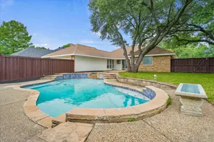 3718 Thornhill Way, Rowlett, TX 75088 - Photo 3