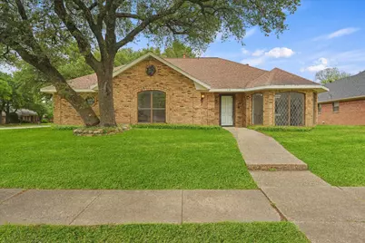 3718 Thornhill Way, Rowlett, TX 75088 - Photo 3