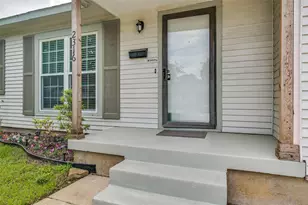 2316 Cunningham St, Irving, TX 75062 - Photo 3