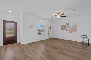 3028 Howerton Dr, Little Elm, TX 75068 - Photo 3
