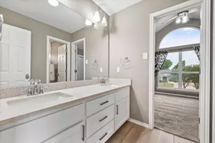 5401 Emerald Park Blvd, Arlington, TX 76017 - Photo 15