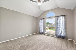 5401 Emerald Park Blvd, Arlington, TX 76017 - Photo 29