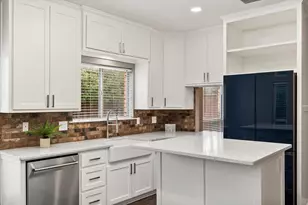 5401 Emerald Park Blvd, Arlington, TX 76017 - Photo 9