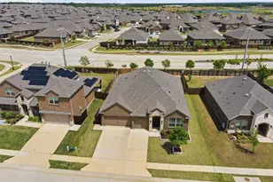 10109 Table Bluff St, Aubrey, TX 76227 - Photo 5